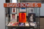“David Bowie Is”展览推出 AR 应用，深入了解大卫鲍伊的一生